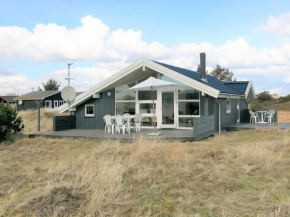 Holiday Home Tonna - 1km from the sea by Interhome